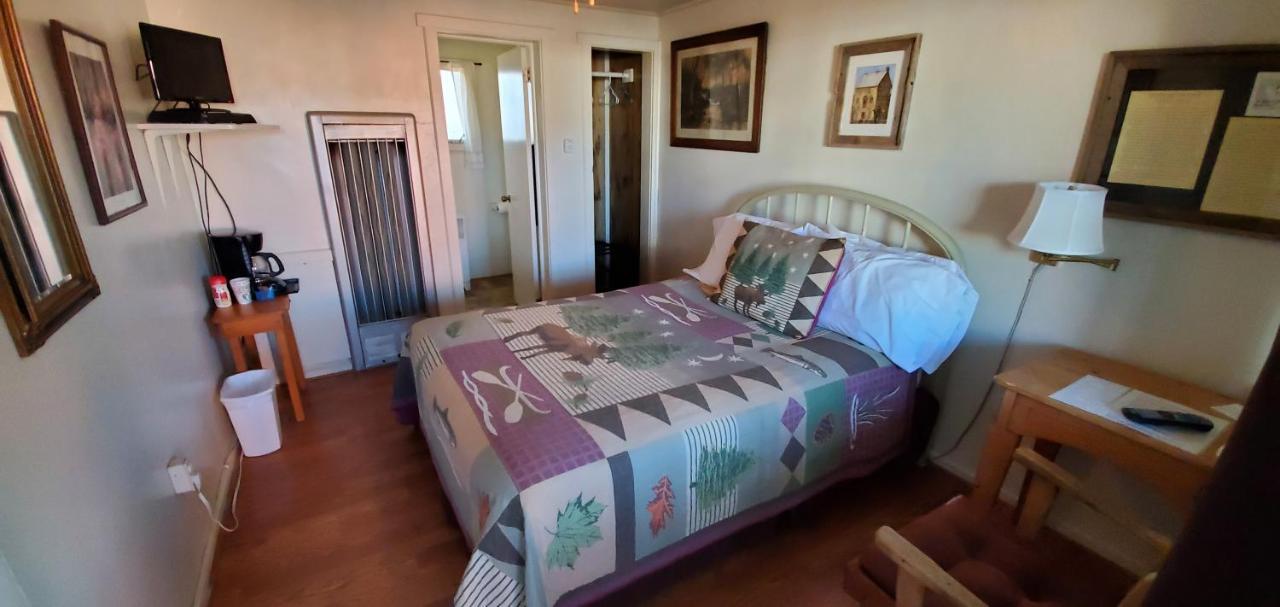 Hikers Cimarron Inn & Rv Park エクステリア 写真