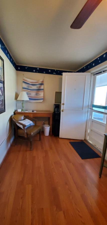 Hikers Cimarron Inn & Rv Park エクステリア 写真