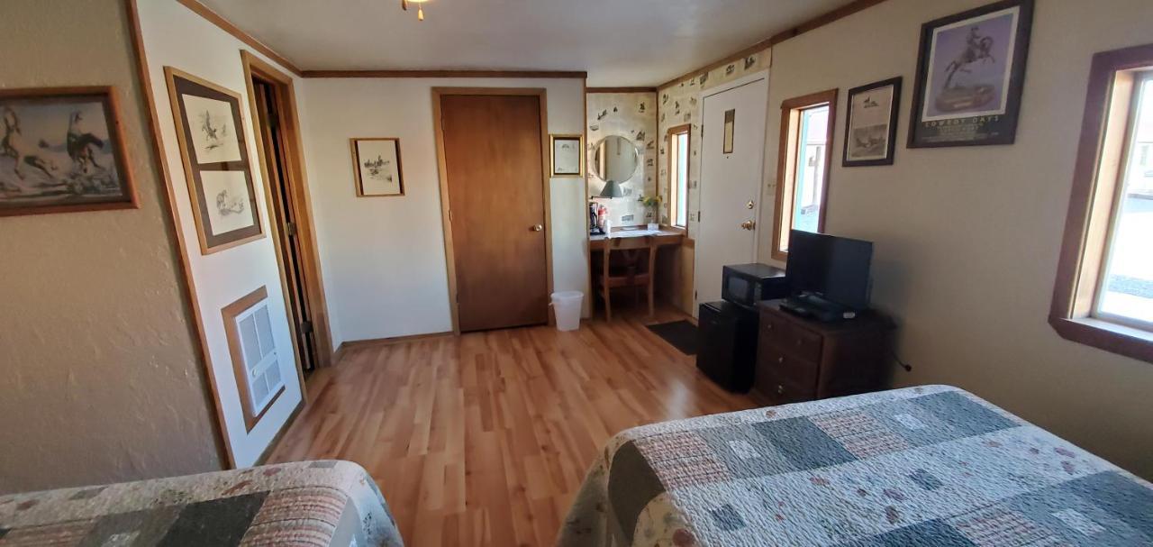 Hikers Cimarron Inn & Rv Park エクステリア 写真