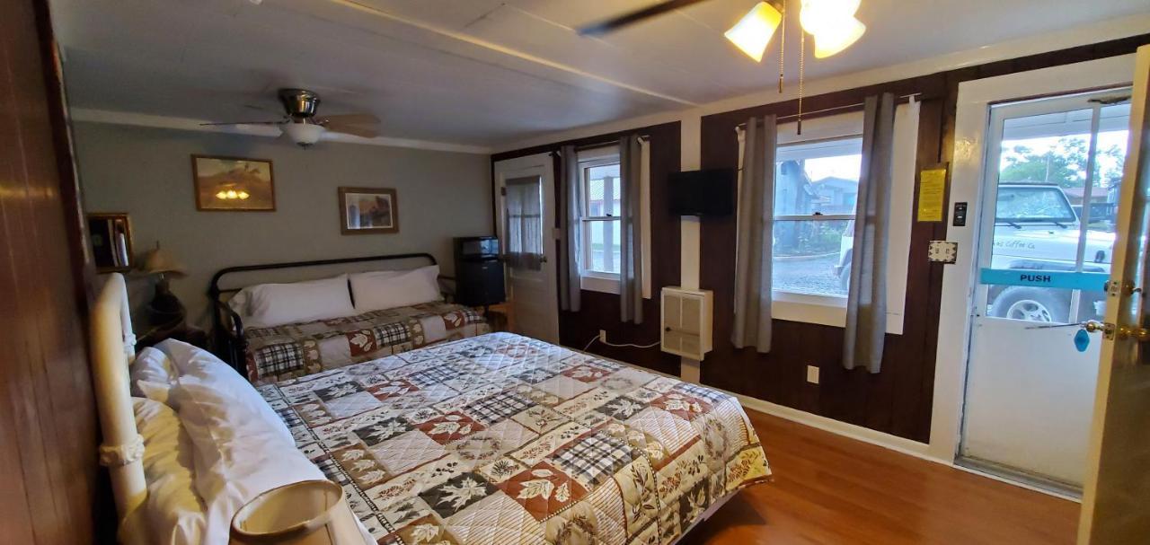 Hikers Cimarron Inn & Rv Park エクステリア 写真