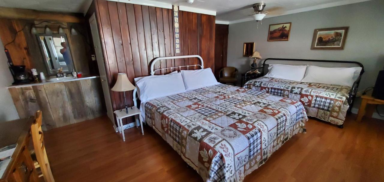 Hikers Cimarron Inn & Rv Park エクステリア 写真